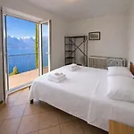 Crotto View