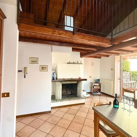 Crotto View 公寓 *